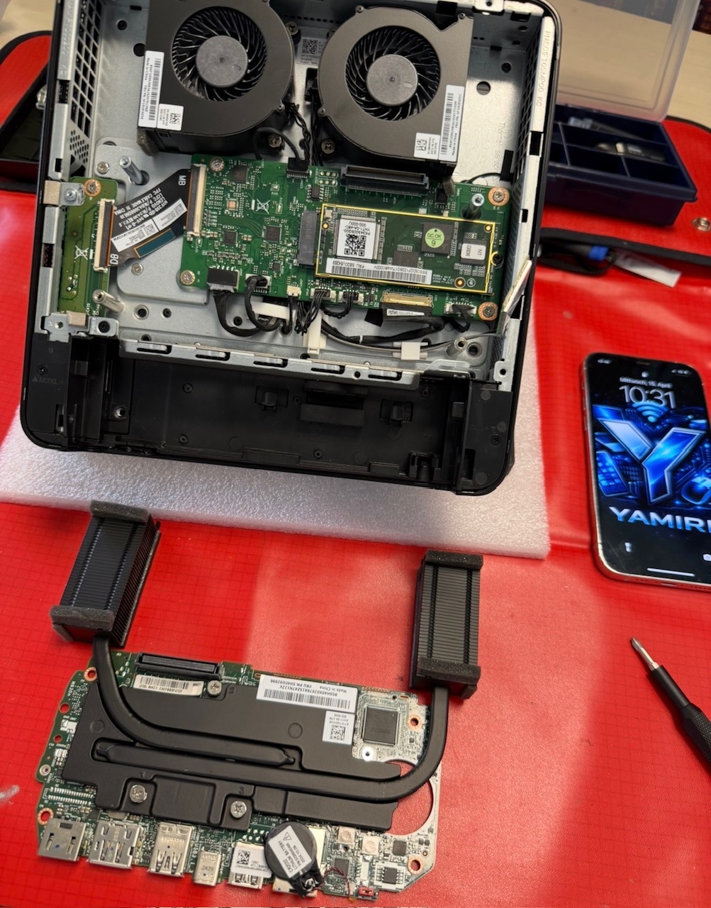 Mainboard- und Lüfterservice